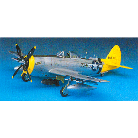 Aeroplano 1/48 P-47N Thunderbolt Republic "Academy-Minicraft"